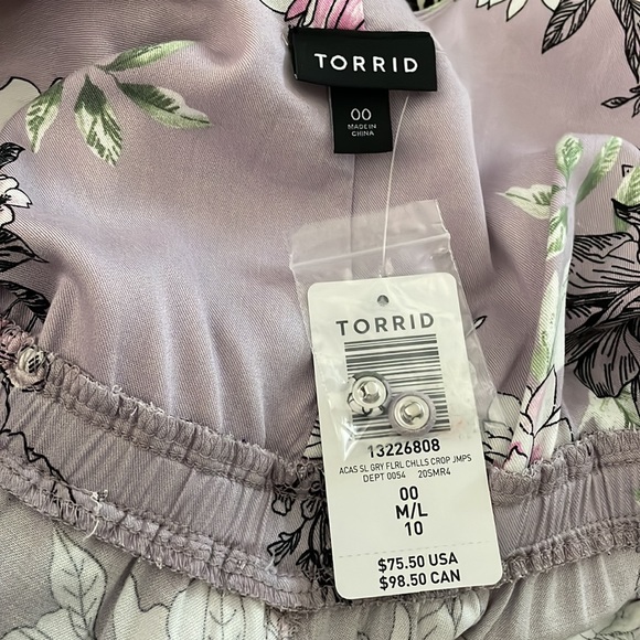 Torrid Floral Challis Self Tie Culotte Jumpsuit Romper Lilac Purple size 00 - Picture 7 of 10